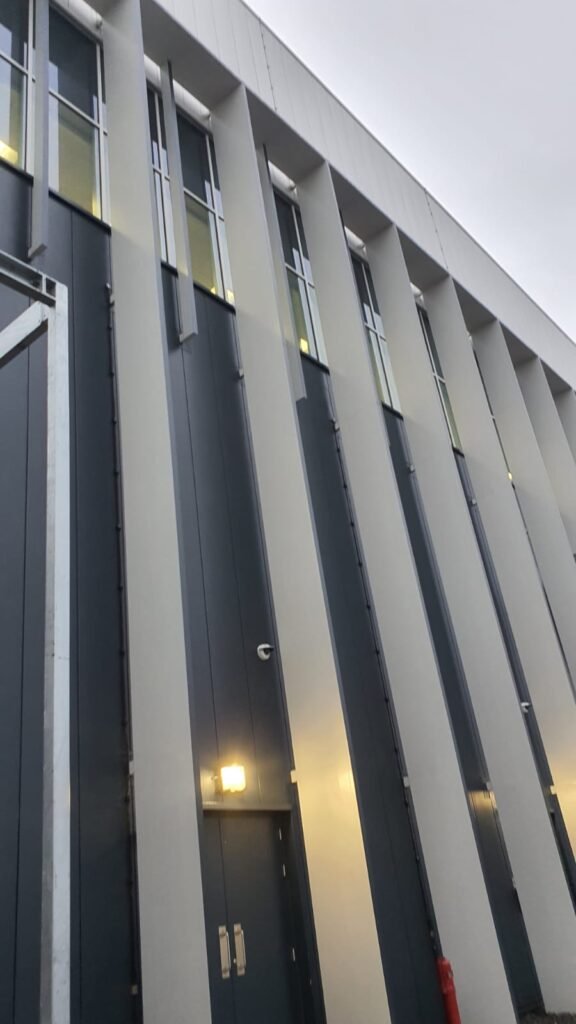 e2183904-4abe-4f13-9339-b9b312dc284e